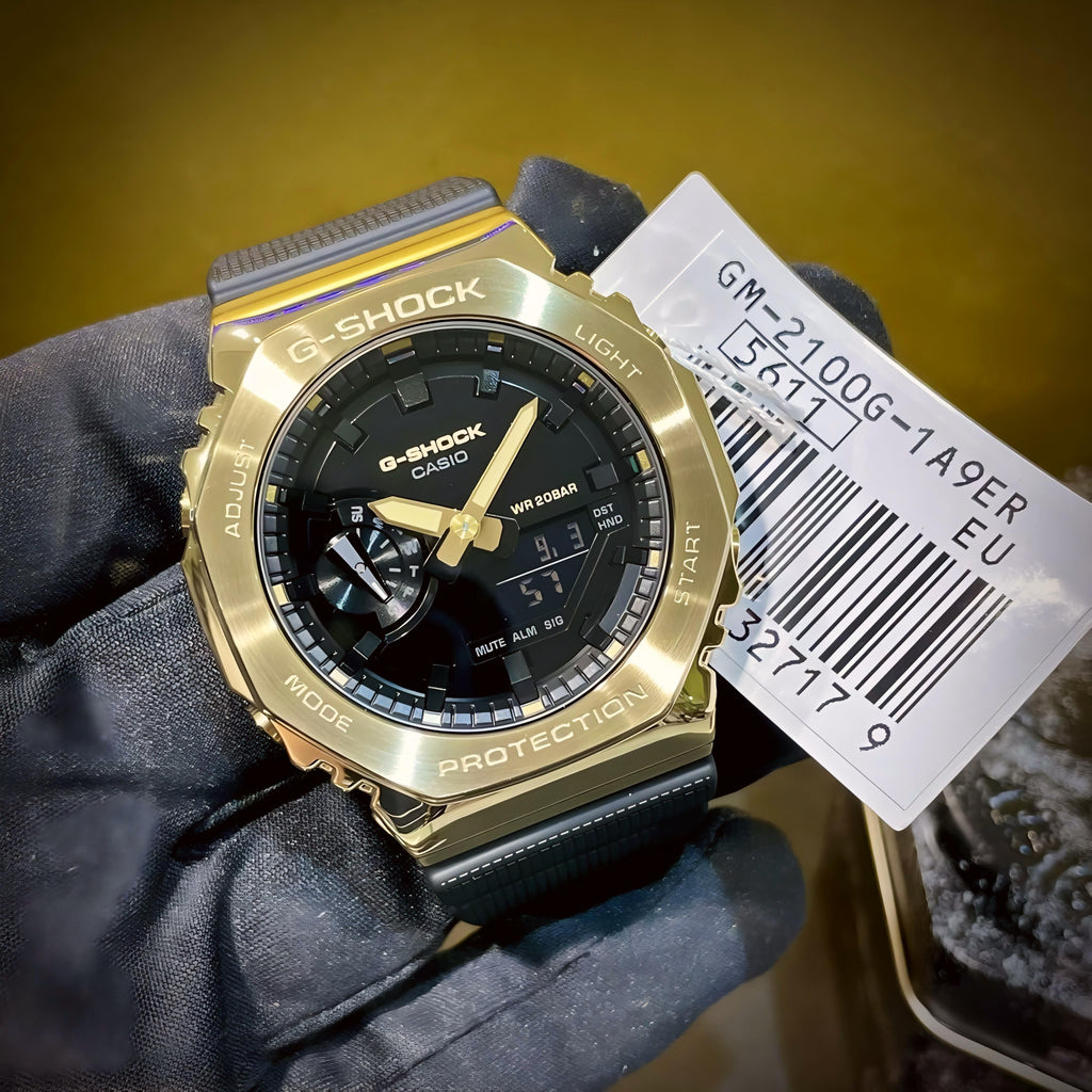 GM-2100 GOLD BLACK DIAL METAL BODY