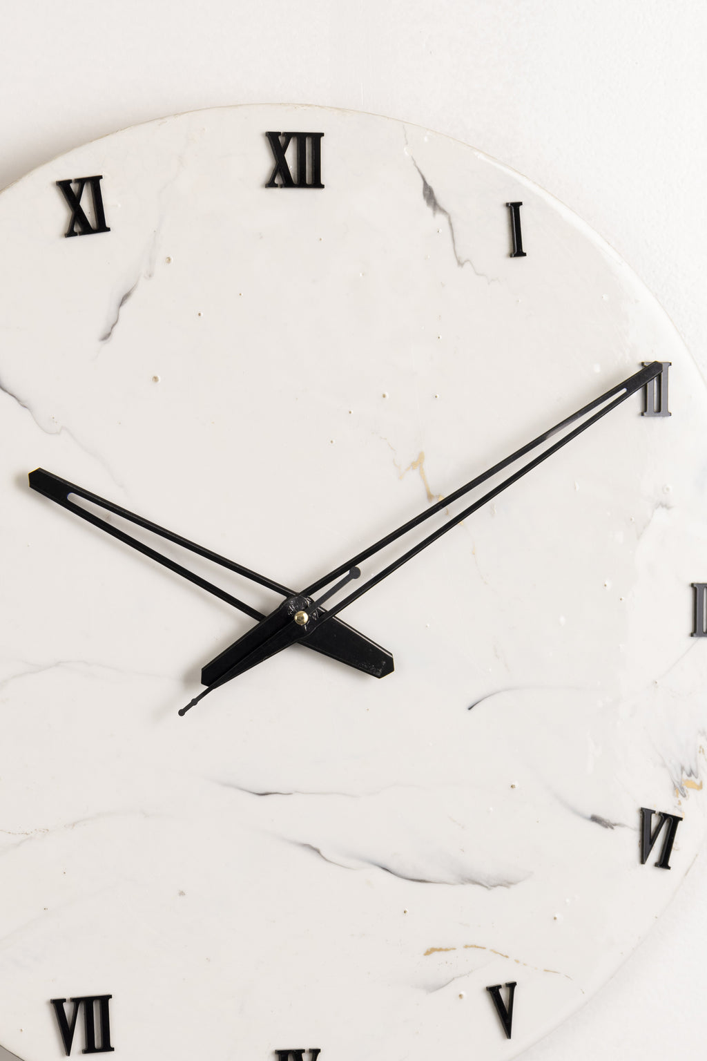 Snowy Peak resin clock