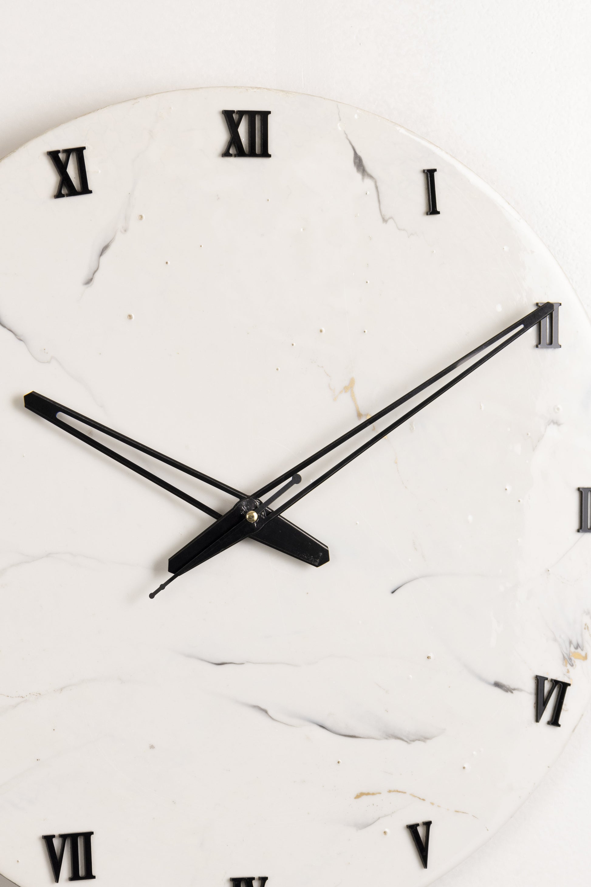 Snowy Peak resin clock