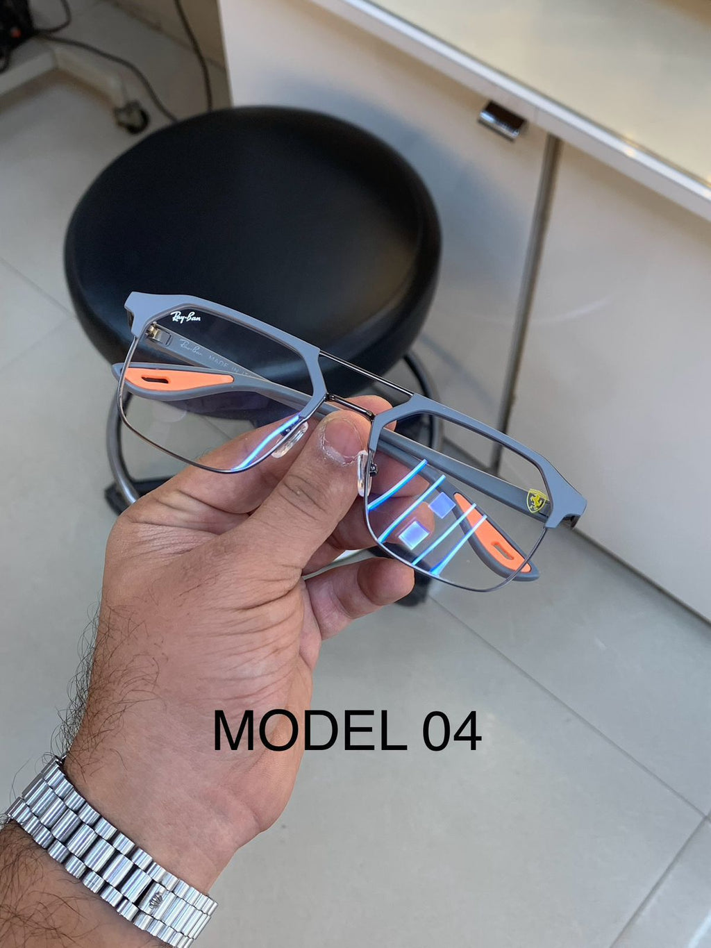 RF-04 GREY WHITE/ORANGE TIP